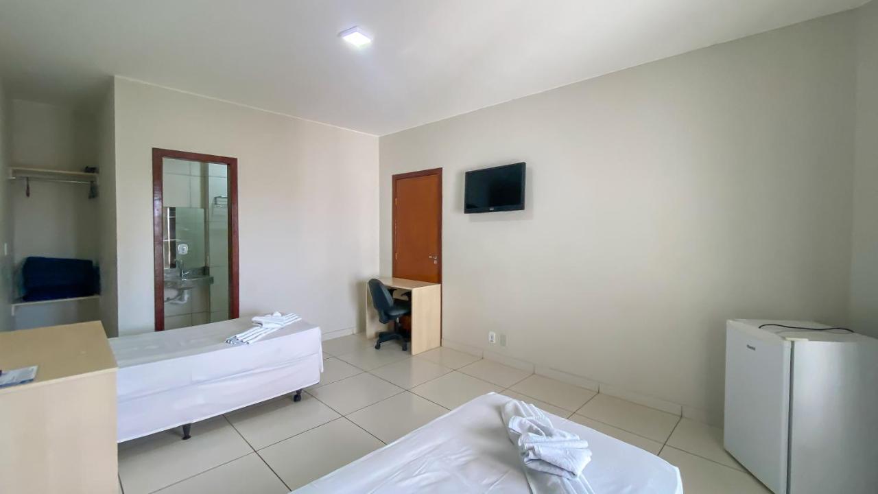 Center Plaza Hotel كريستالينا المظهر الخارجي الصورة
