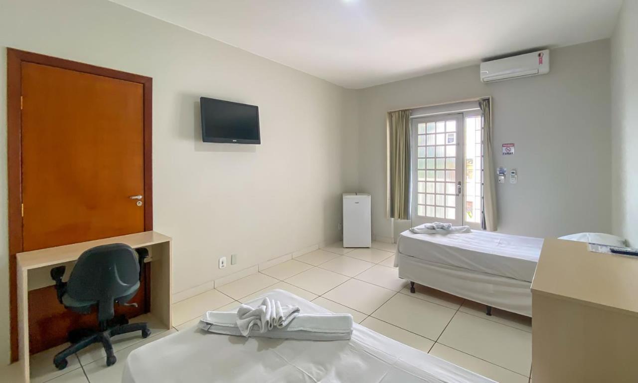 Center Plaza Hotel كريستالينا المظهر الخارجي الصورة